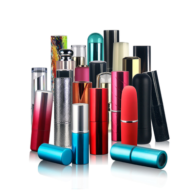 HAPPY+ 6ml Μακιγιάζ Lip Stick Πολυχρωματική επιλογή για την ενυδάτωση των χειλιών σας
